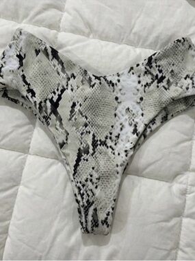 Skatie “Python” Melly Bottoms